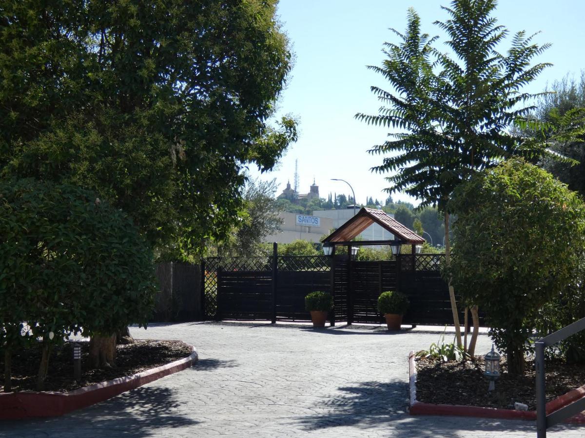 Hotel Los Olivos Getafe Buitenkant foto