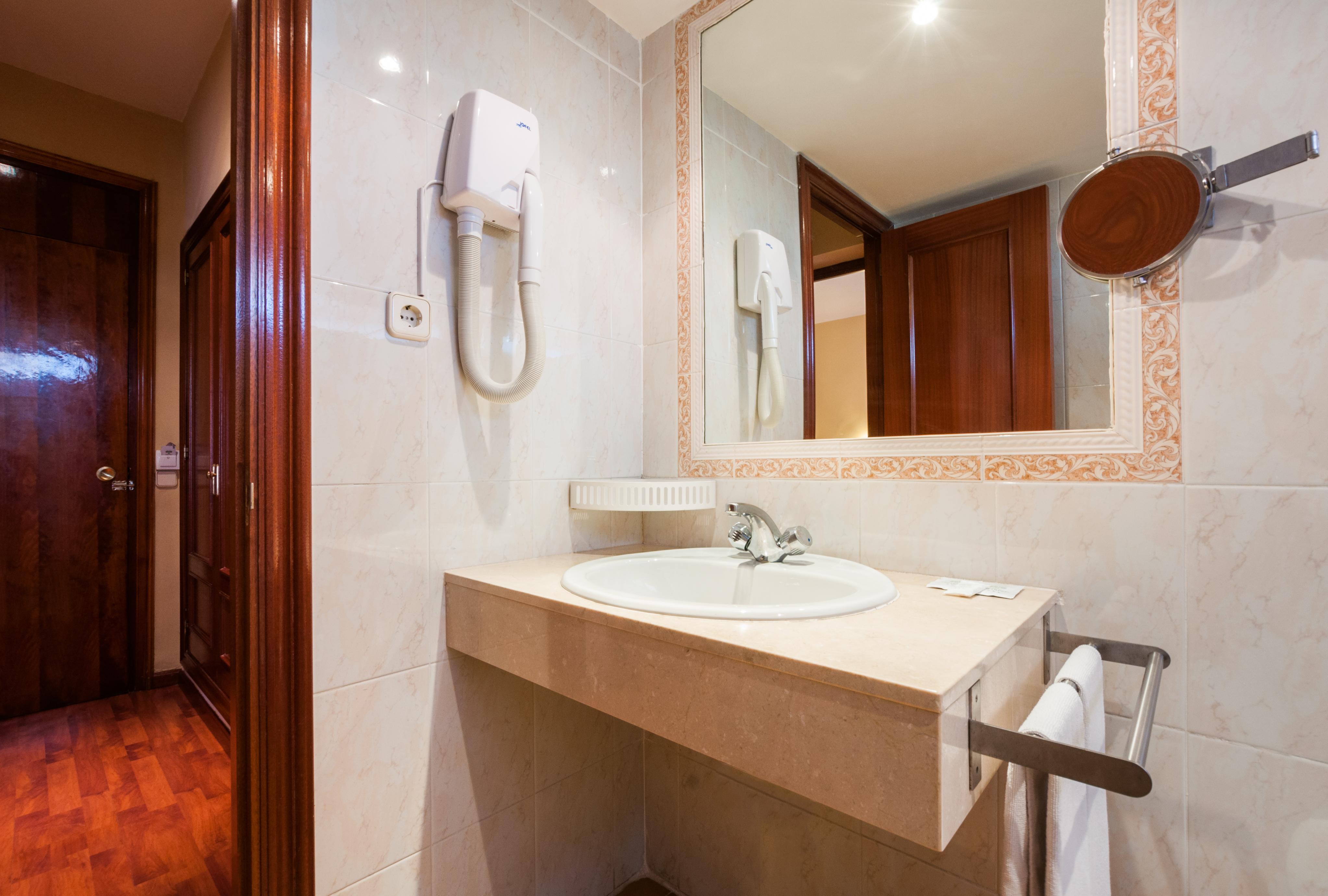 Hotel Los Olivos Getafe Buitenkant foto