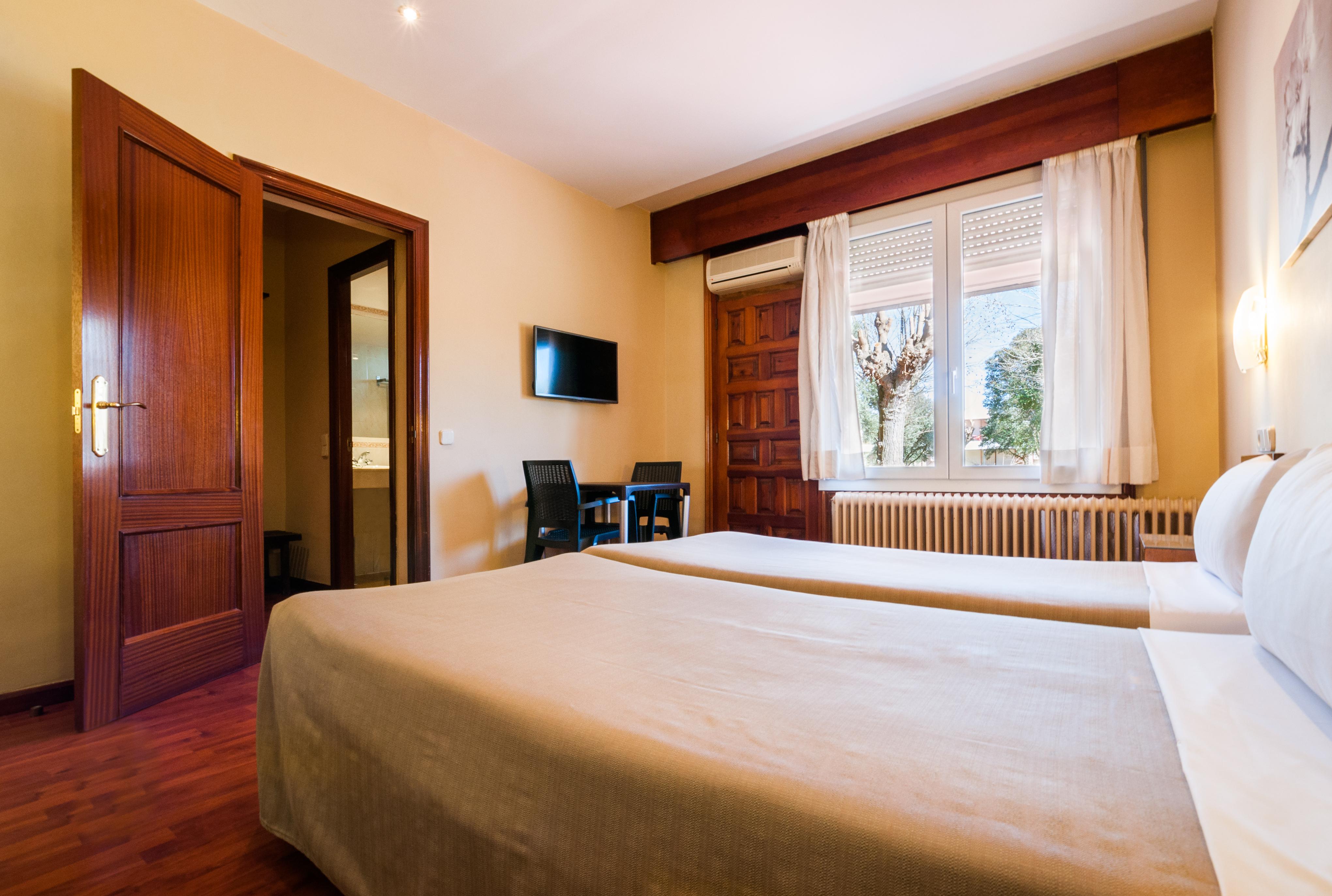 Hotel Los Olivos Getafe Buitenkant foto