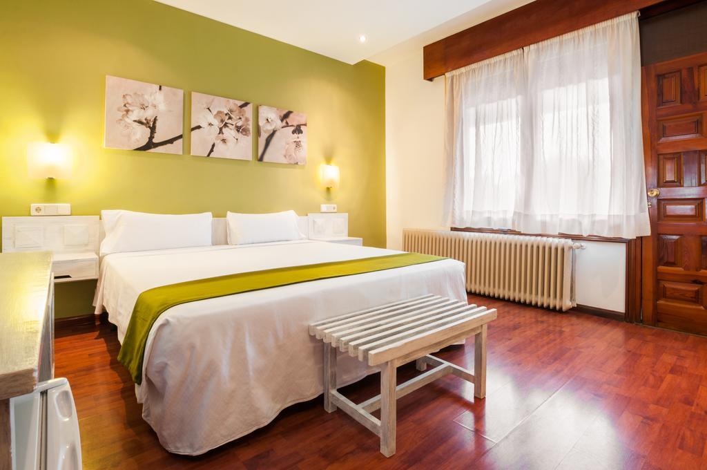 Hotel Los Olivos Getafe Buitenkant foto